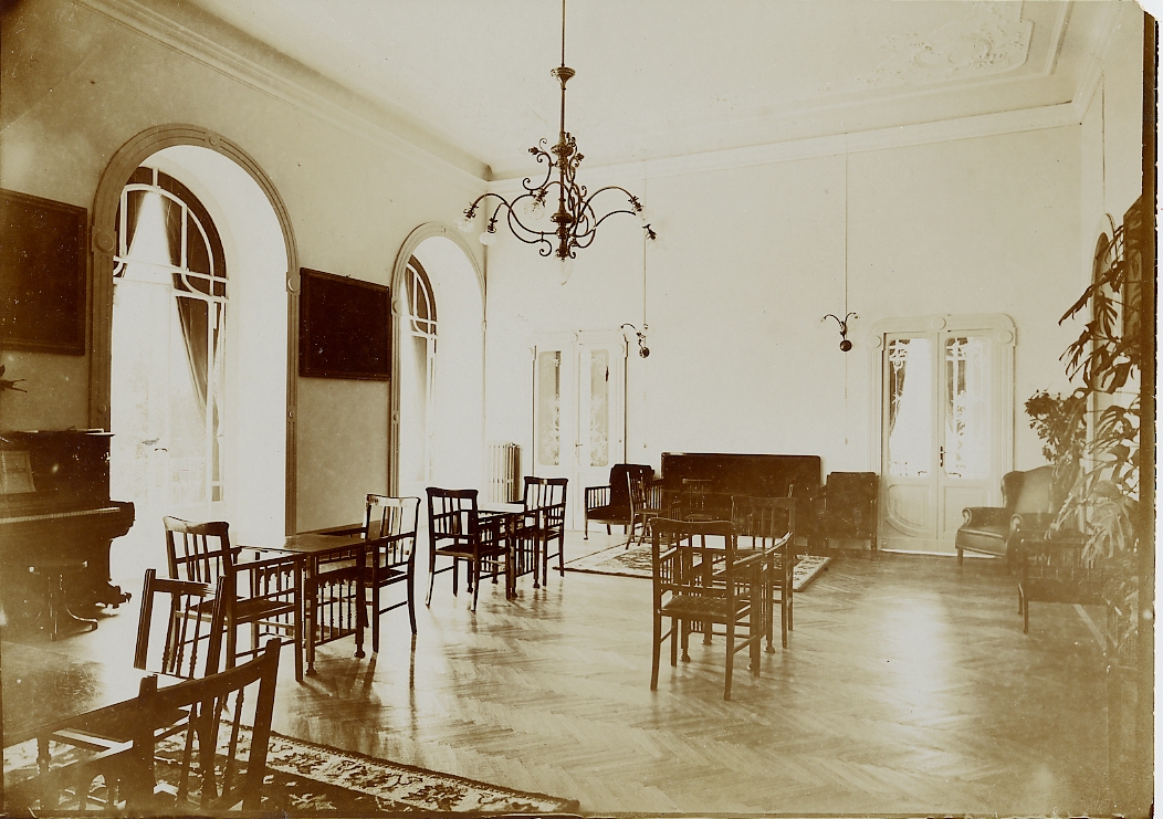 Historical image of Sala Musica in the early 20th century at Grand Hotel Tremezzo, 1910, a member of Historic Hotels Worldwide, Lake Como, Tremezzo, Italy